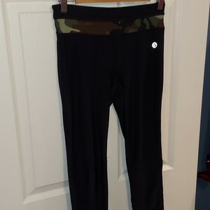 VOGO Athletica Capri Leggings Black Camo Stripe